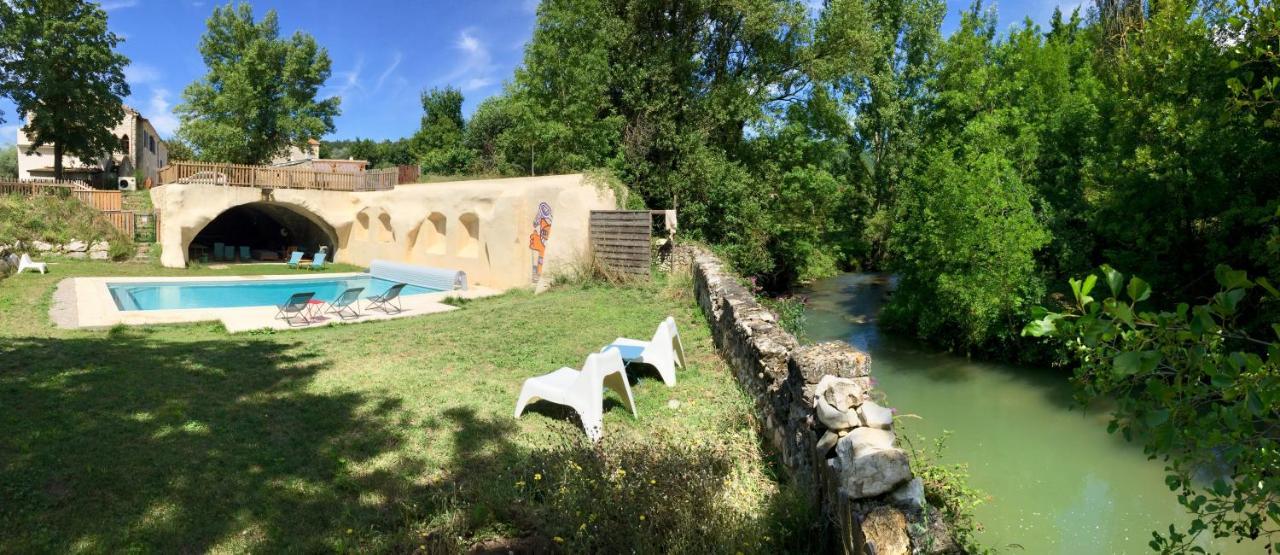 Les Pieds Dans L'eau: Gervanne - Privee Holiday home