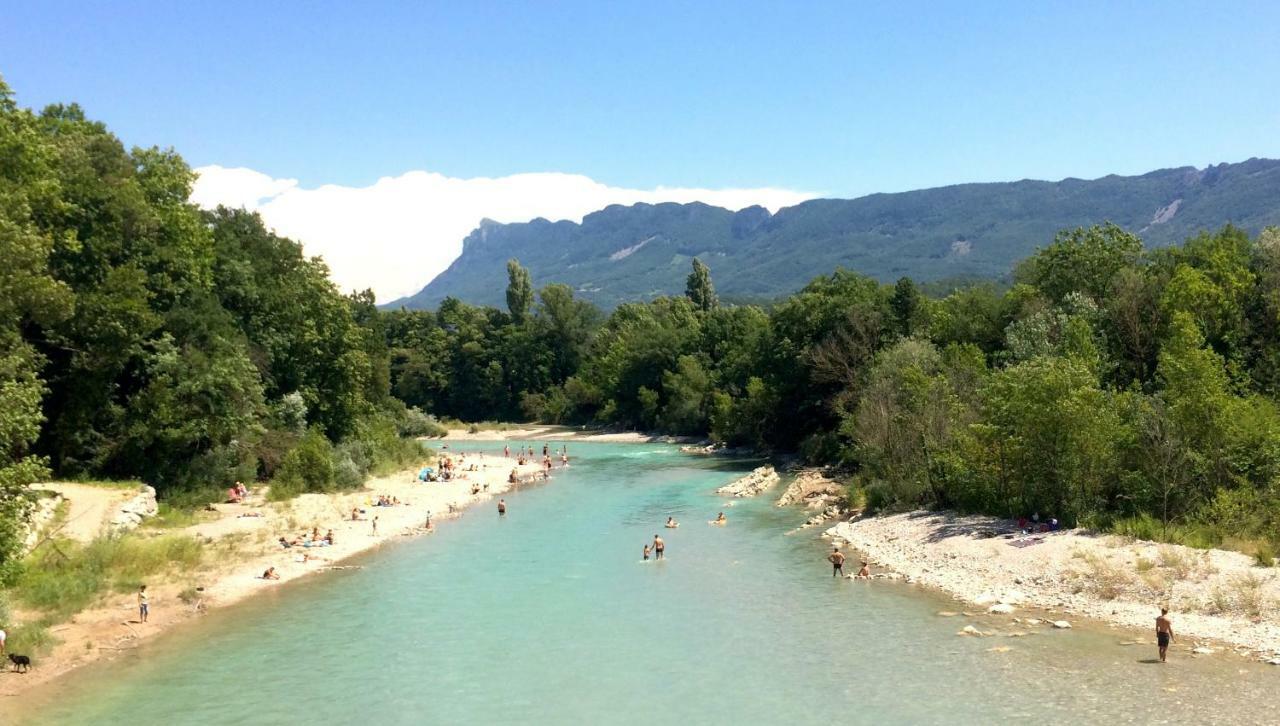Les Pieds Dans L'eau: Gervanne - Privee